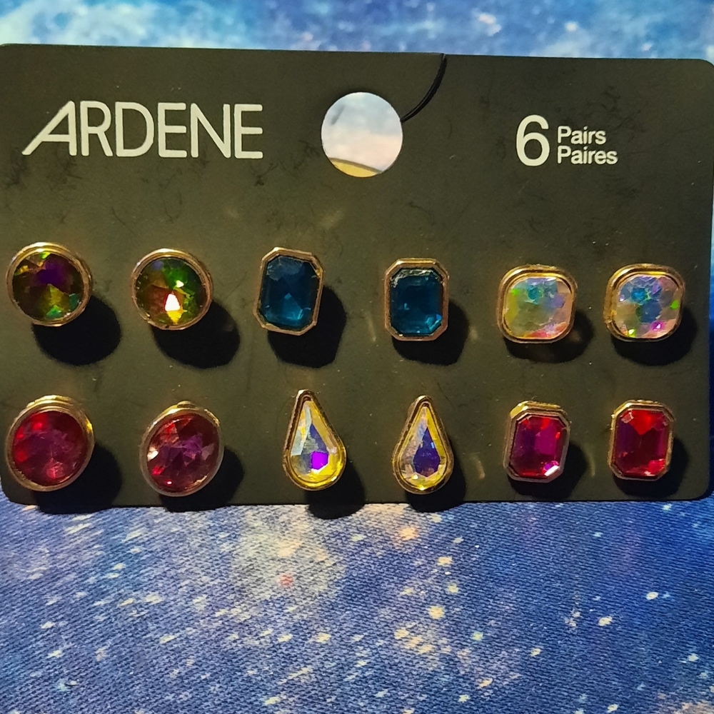 *never worn* 6 price earrings set